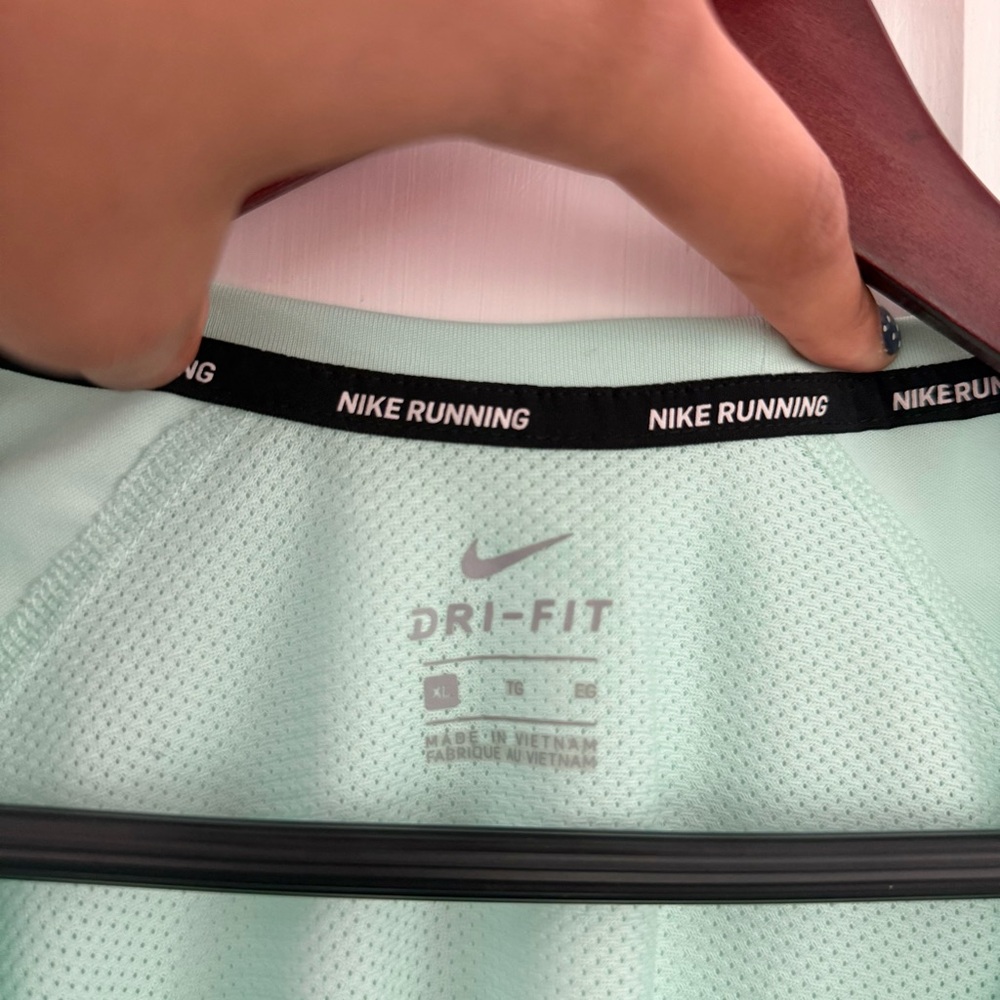 Nike Dri-FIT Running Tee – Mint Green – Women’s XL - Picture 2 of 4